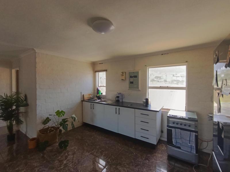 To Let 2 Bedroom Property for Rent in Zonnebloem Western Cape
